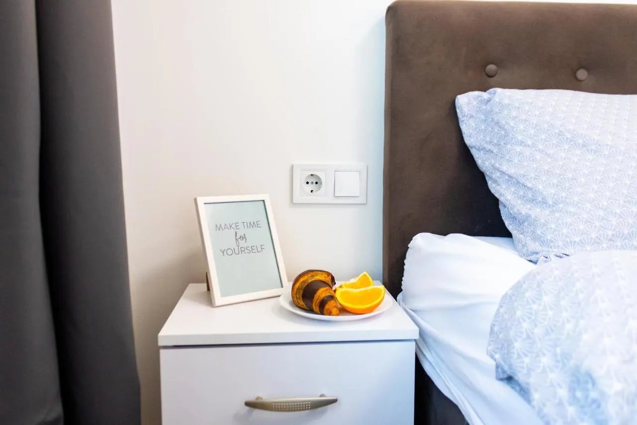 Apartman Светлые Апартаменты На Лукьяновской Ukrajna